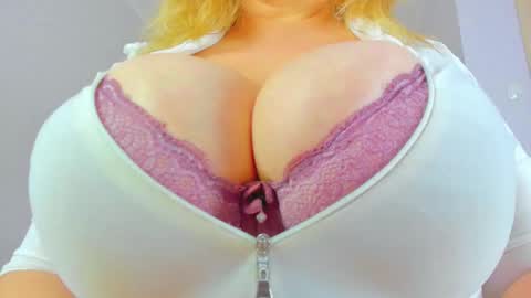 umnizza7777 online show from 02-13-26, 09:38