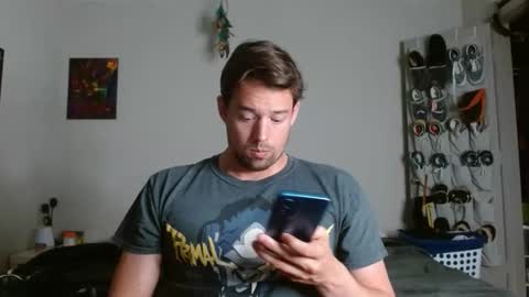 Andrew online show from 04-11-26, 01:43