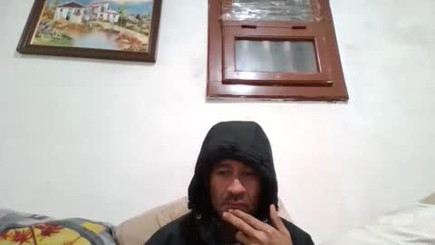 Snapshot of umzukaumtuga chatting on 01-10-26, 10:03 umzukaumtuga online show from 01-10-26, 10:03