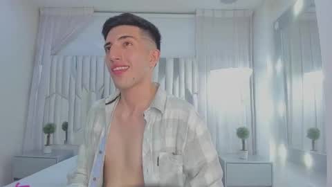 Un Slutty online show from 03-04-25, 10:49
