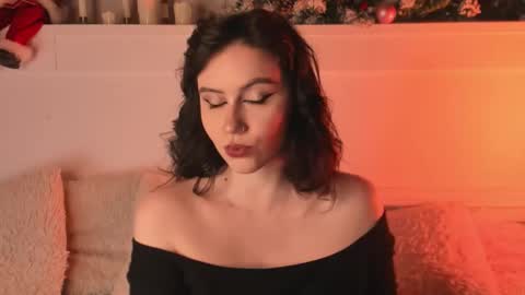 Una  online show from 01-08-26, 08:11