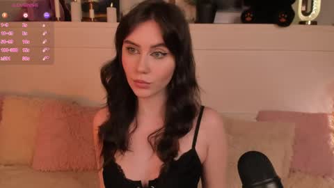 Snapshot of una_medisson chatting on 05-03-26, 09:15 Una online show from 05-03-26, 09:15