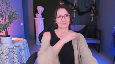 UnaTera online show from 10-27-25, 09:02