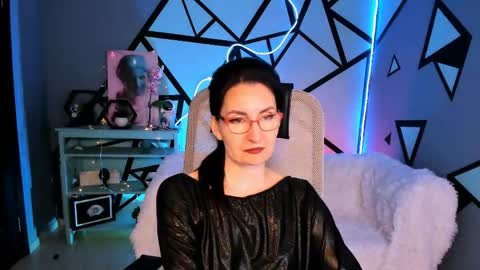 UnaTera online show from 04-30-26, 05:36