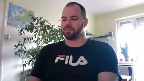 Snapshot of uncut_strong chatting on 01-16-26, 10:08 Uncut Strong online show from 01-16-26, 10:08