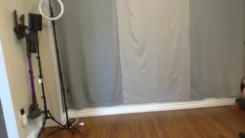 Buzz Bigcock online show from 04-15-26, 07:58