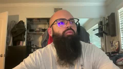 uncutbeard129840 online show from 10-23-25, 11:46