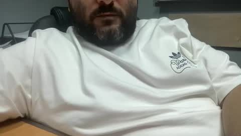 Snapshot of uncutdude321 chatting on 10-27-25, 01:04 uncutdude321 online show from 10-27-25, 01:04