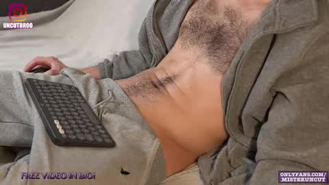 Snapshot of uncutgerman420 chatting on 02-13-25, 11:15 Mister Uncut online show from 02-13-25, 11:15