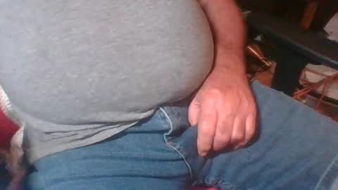 Snapshot of uncutmike7x5 chatting on 12-17-24, 08:32 uncutmike7x5 online show from 12-17-24, 08:32