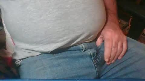 Snapshot of uncutmike7x5 chatting on 01-17-25, 12:20 uncutmike7x5 online show from 01-17-25, 12:20