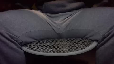 Under the desk online show from 12-13-25, 10:26