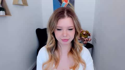 Alice online show from 03-24-26, 03:44