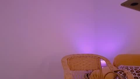 Alice online show from 02-25-25, 02:44