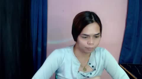 Snapshot of unknown_trans18 chatting on 11-14-25, 12:53 unknown_trans18 online show from 11-14-25, 12:53