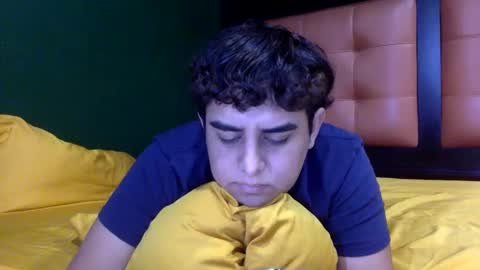 Snapshot of unlimitedfantasy chatting on 10-04-25, 07:01 Thiago online show from 10-04-25, 07:01