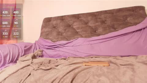 new INSTA   online show from 03-19-26, 01:20