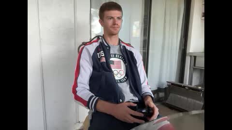 Stepbro online show from 03-04-25, 01:38