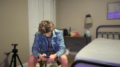 Stepbro online show from 10-04-25, 04:54