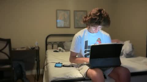 Stepbro online show from 10-19-25, 12:11