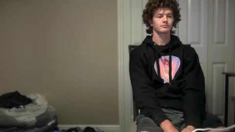 Stepbro online show from 10-27-25, 04:49