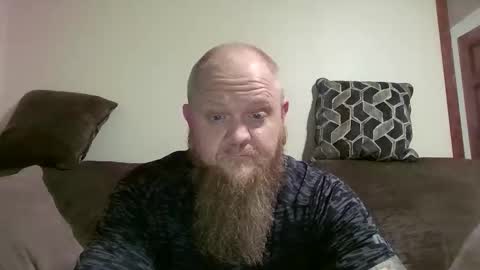 Snapshot of up_bear10 chatting on 04-08-26, 08:47 up_bear10 online show from 04-08-26, 08:47