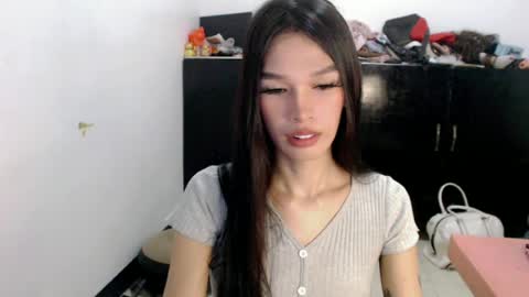 ur_asianbabexxx online show from 05-06-26, 10:20