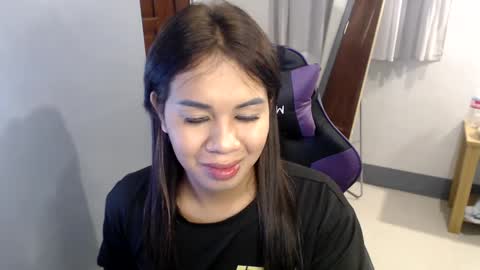 Vee online show from 12-20-24, 12:08