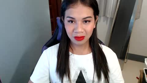 Vee online show from 01-01-25, 02:42