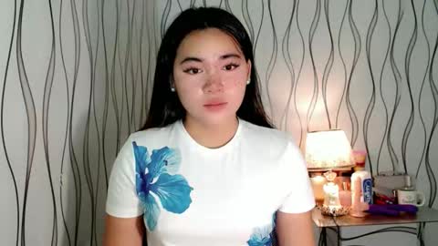 QUEENSY online show from 01-08-26, 03:42