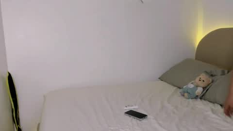 Snapshot of ur_mija_veronica chatting on 03-29-26, 09:31 Veronica Lodge online show from 03-29-26, 09:31