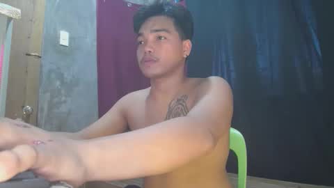 Snapshot of ur_rald chatting on 05-25-26, 07:03 rald online show from 05-25-26, 07:03