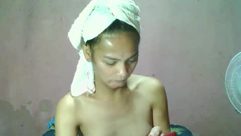 Snapshot of ur_sexybabe_ehra chatting on 04-27-26, 12:47 ur_sexybabe_ehra online show from 04-27-26, 12:47