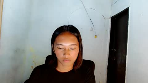 Ellie online show from 03-12-26, 07:31