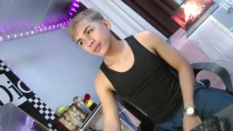 Snapshot of ur_shan21 chatting on 07-13-26, 04:37 ur_shan21 online show from 07-13-26, 04:37