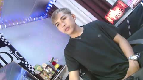 Snapshot of ur_shan21 chatting on 07-14-26, 03:11 ur_shan21 online show from 07-14-26, 03:11