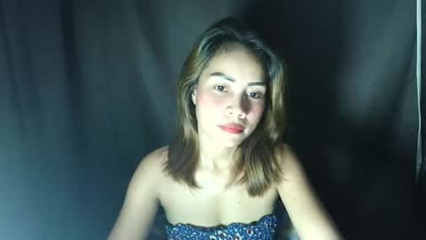 Snapshot of ur_sweetmika chatting on 06-10-26, 05:07 ur_sweetmika online show from 06-10-26, 05:07