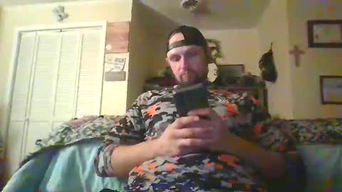 Snapshot of ur_zaddy4now chatting on 02-13-25, 05:26 ur_zaddy4now online show from 02-13-25, 05:26