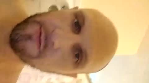 Snapshot of ur_zaddy4now chatting on 09-25-25, 04:11 ur_zaddy4now online show from 09-25-25, 04:11