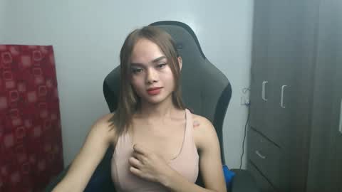 urasian_crisa online show from 10-23-25, 02:16