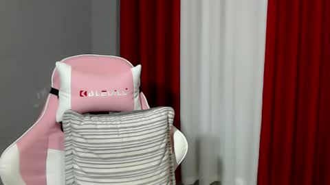 Snapshot of urasian_erica chatting on 12-12-24, 11:07 urasian_erica online show from 12-12-24, 11:07