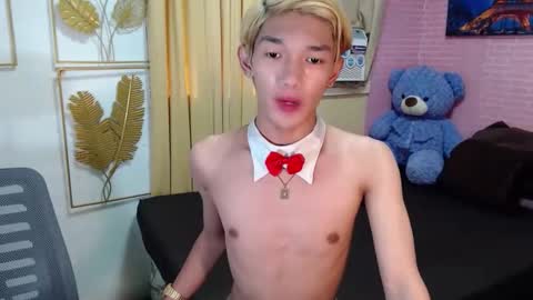 Snapshot of urasian_john20 chatting on 04-28-26, 10:59 urasian_john20 online show from 04-28-26, 10:59