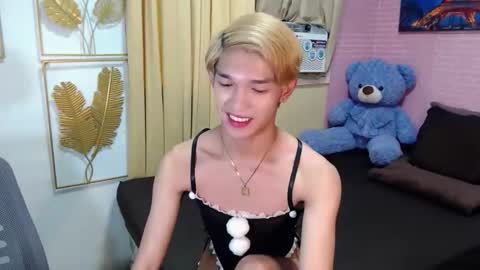 Snapshot of urasian_john20 chatting on 05-01-26, 12:04 urasian_john20 online show from 05-01-26, 12:04