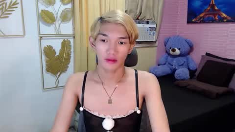 Snapshot of urasian_john20 chatting on 05-07-26, 01:22 urasian_john20 online show from 05-07-26, 01:22