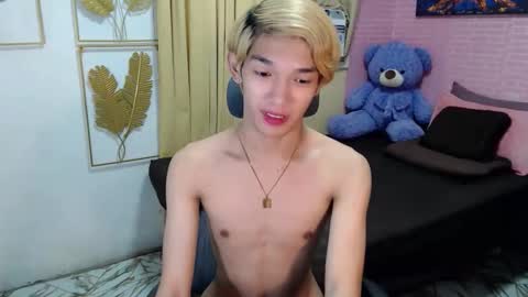Snapshot of urasian_john20 chatting on 05-19-26, 08:42 urasian_john20 online show from 05-19-26, 08:42