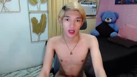 Snapshot of urasian_john20 chatting on 05-20-26, 06:08 urasian_john20 online show from 05-20-26, 06:08