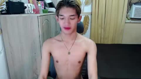 Snapshot of urasian_john20 chatting on 07-07-26, 11:14 urasian_john20 online show from 07-07-26, 11:14