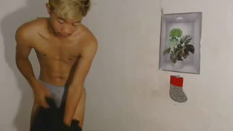 urasian_jomarie online show from 03-26-26, 09:42