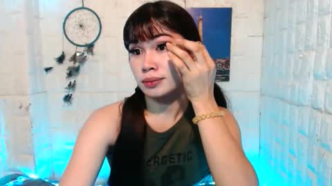 Snapshot of urasian_khalifa21 chatting on 06-01-26, 05:47 Shirley online show from 06-01-26, 05:47