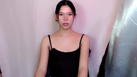 Snapshot of urasian_prettyjane chatting on 10-17-25, 06:27 Jane online show from 10-17-25, 06:27